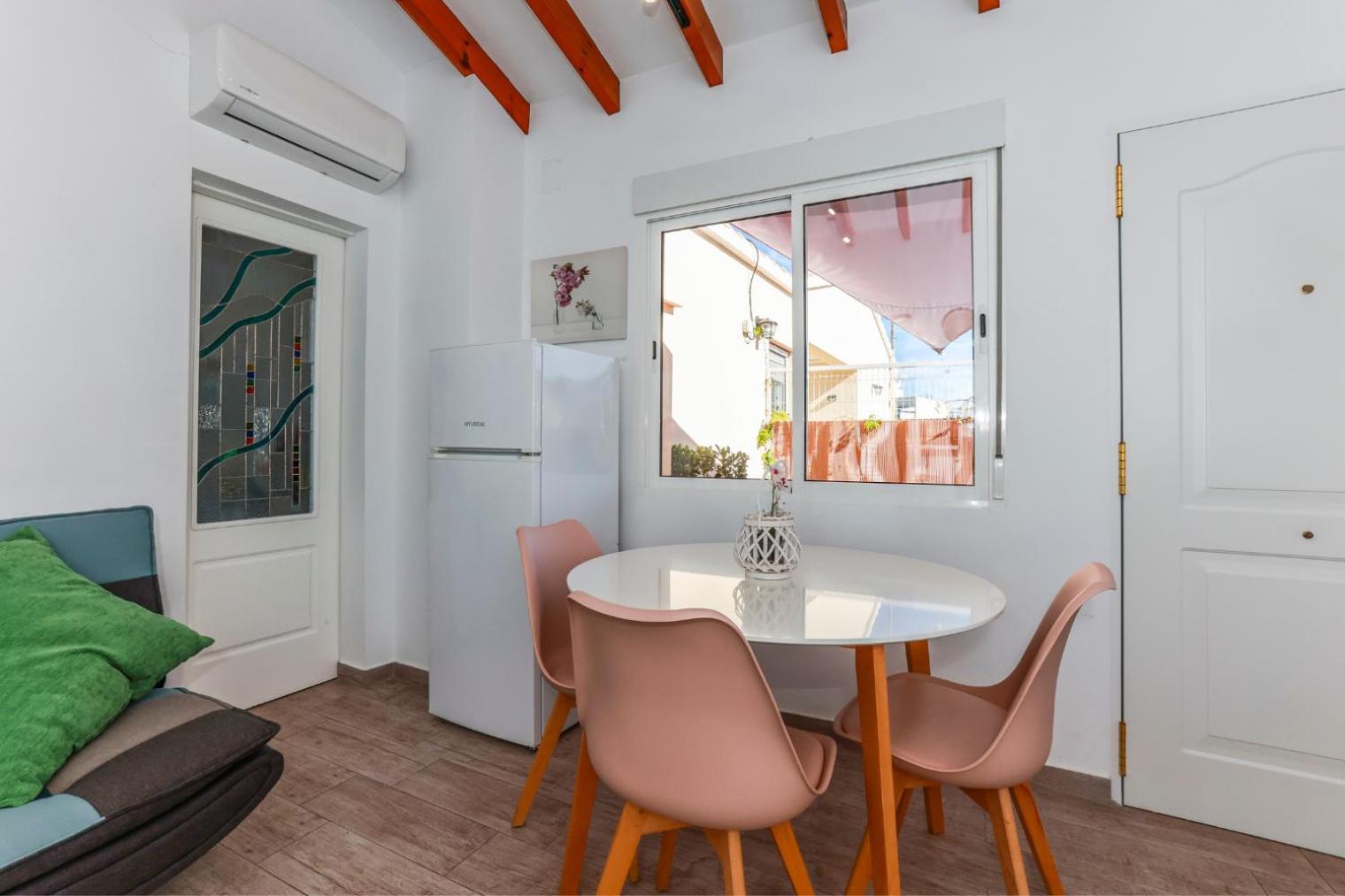 Apartamento Buganvilla Premium Beach And Mountain دينايا المظهر الخارجي الصورة