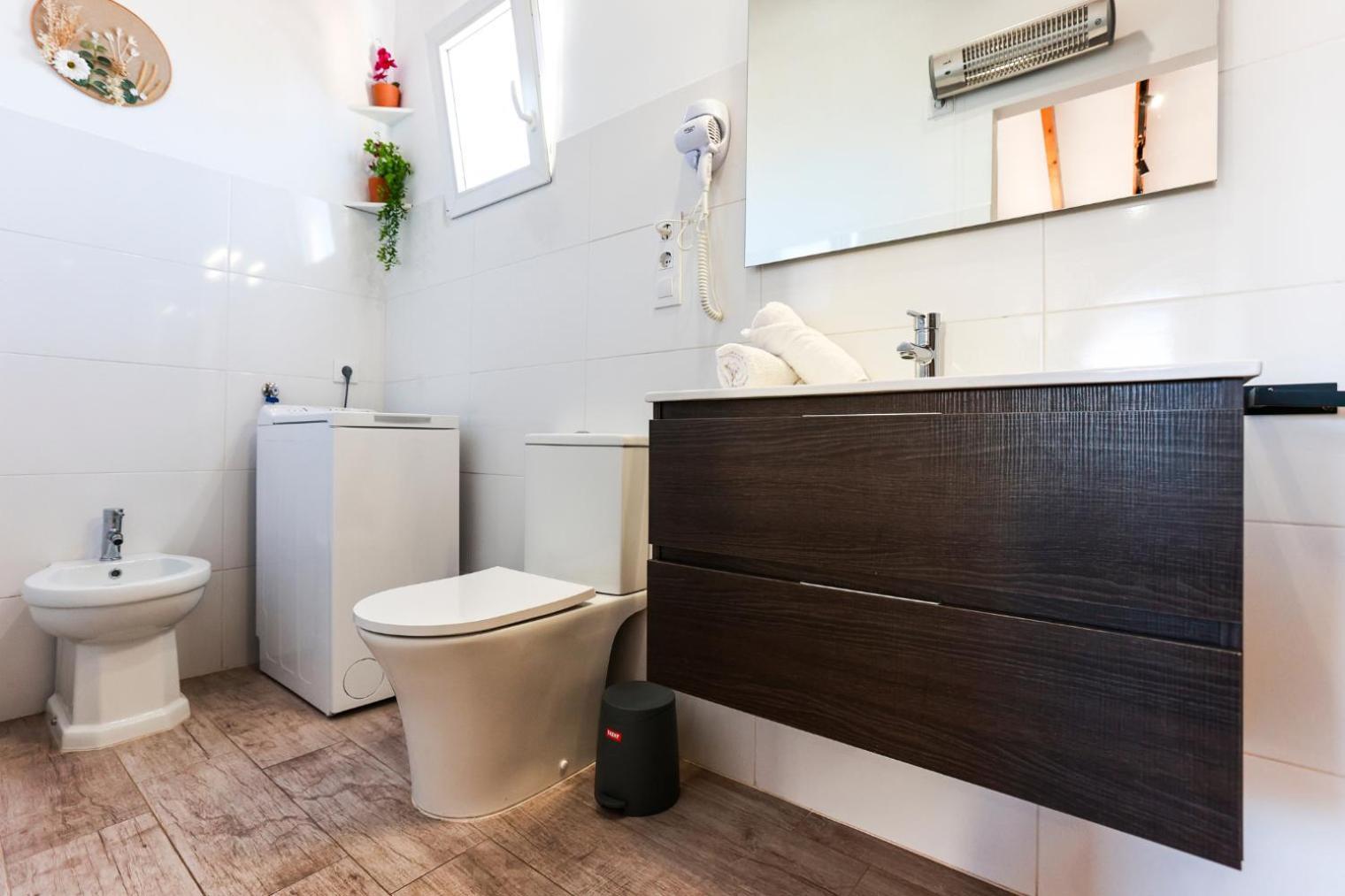 Apartamento Buganvilla Premium Beach And Mountain دينايا المظهر الخارجي الصورة