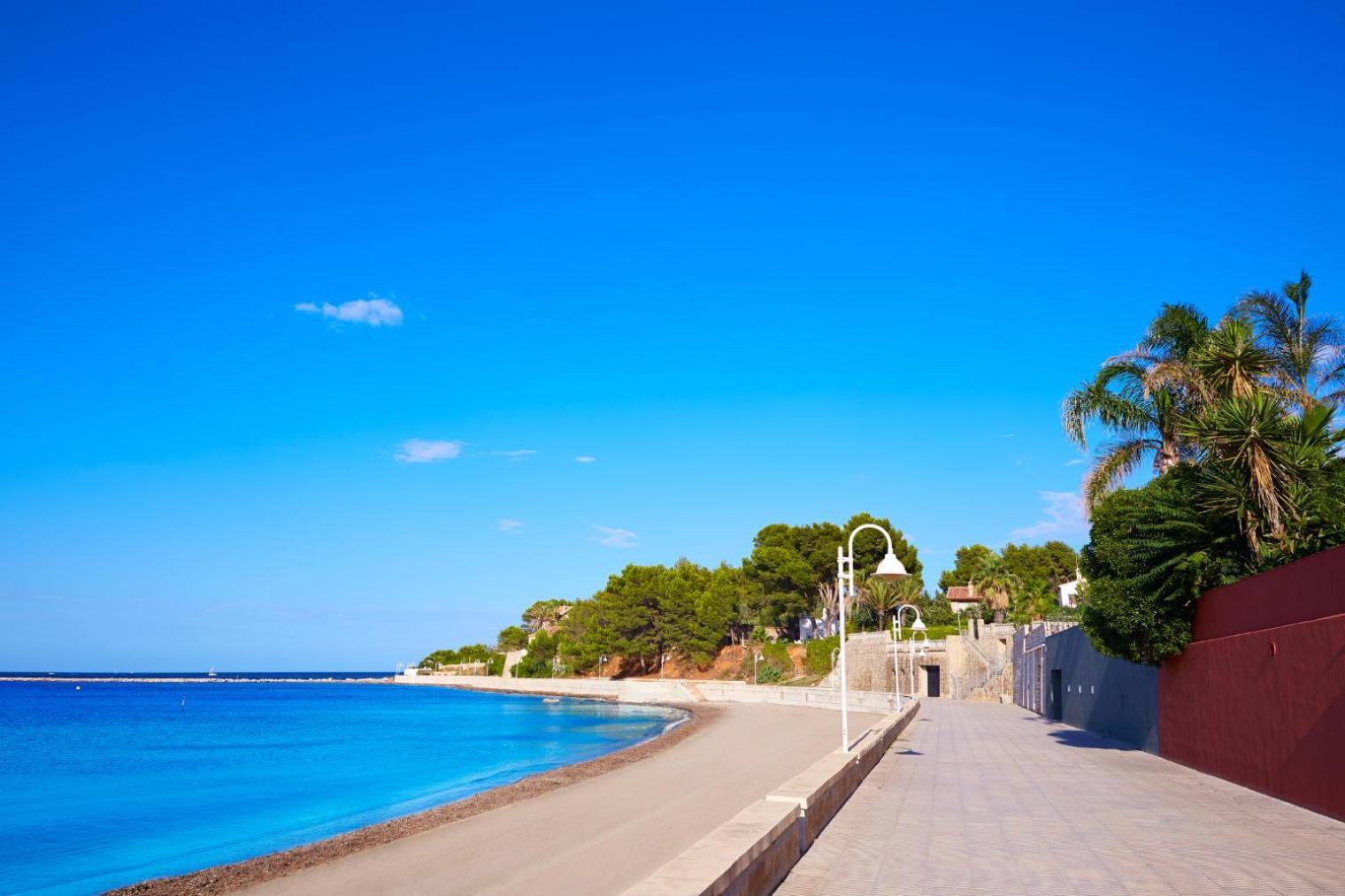 Apartamento Buganvilla Premium Beach And Mountain دينايا المظهر الخارجي الصورة